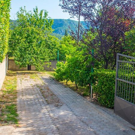 Holiday Home Narona Мостар Екстериор снимка