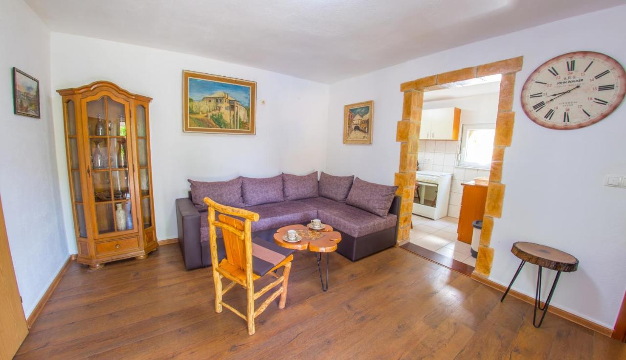 Holiday Home Narona Мостар Екстериор снимка