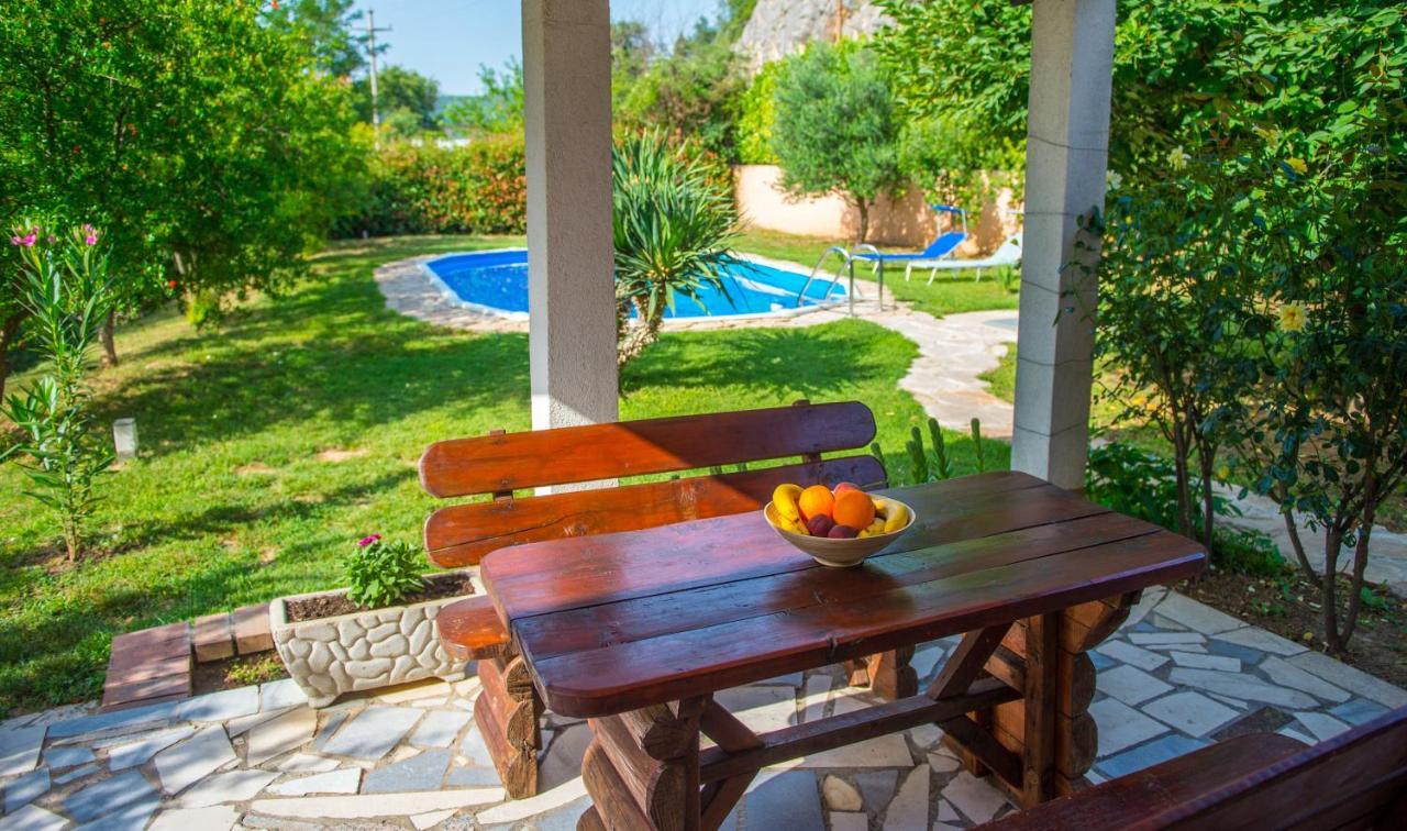 Holiday Home Narona Мостар Екстериор снимка