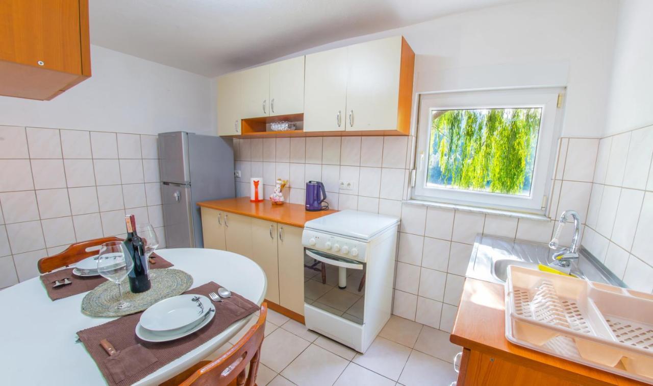 Holiday Home Narona Мостар Екстериор снимка